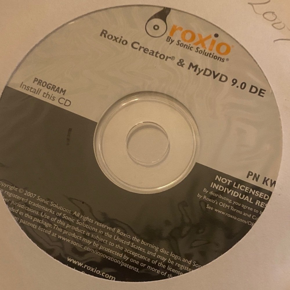 Roxio Creator 9.0 DE CD / DVD Burning Software Install CD PN: KW013